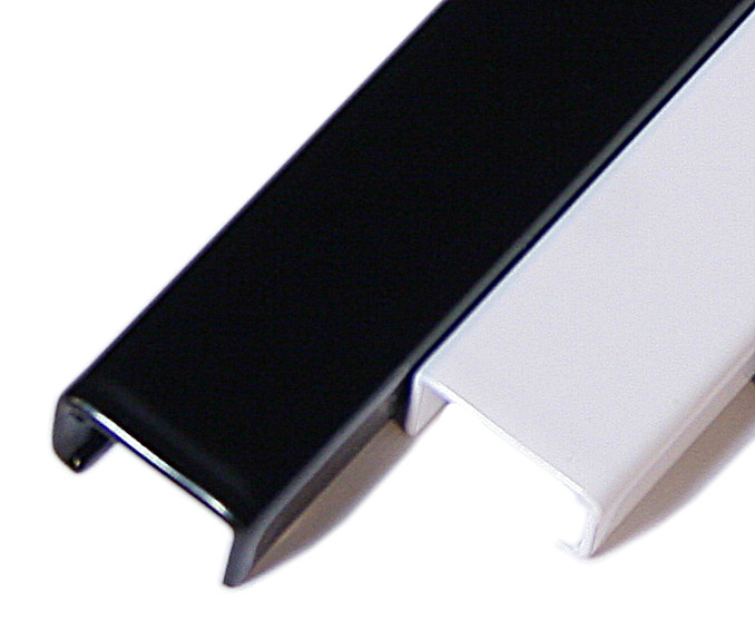 a21b071f1ffc1da55fe3672fe0a27fc2 Simple Channel A4 (297 mm), 5 mm - schwarz