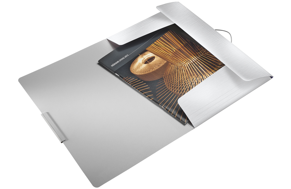 39770004_a1589361aea8950 LEITZ Eckspannermappe Style, DIN A4, PP, granat-rot